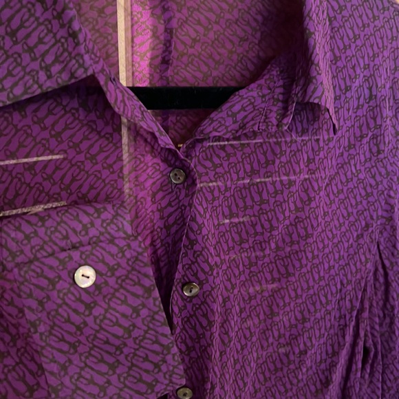 Banana Republic 100%silk sheer button down shirt - Picture 3 of 5